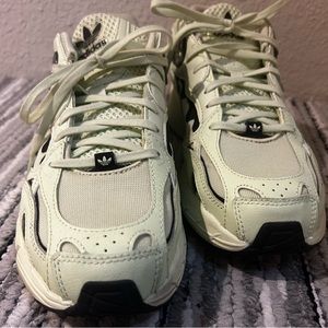 Adidas Originals Women’s Astir sneaker